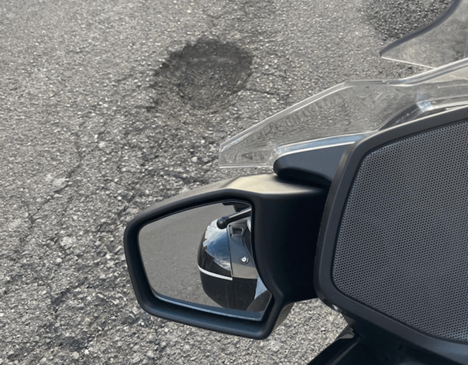 Uno de los muchos baches que presentan las calles de El Ejido (Foto TA)